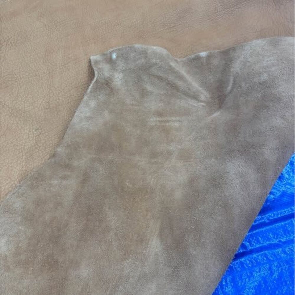 Cow leather hide - Picture 5 of 6